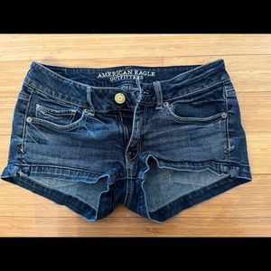 American Eagle Jean Shorts Womens size 4